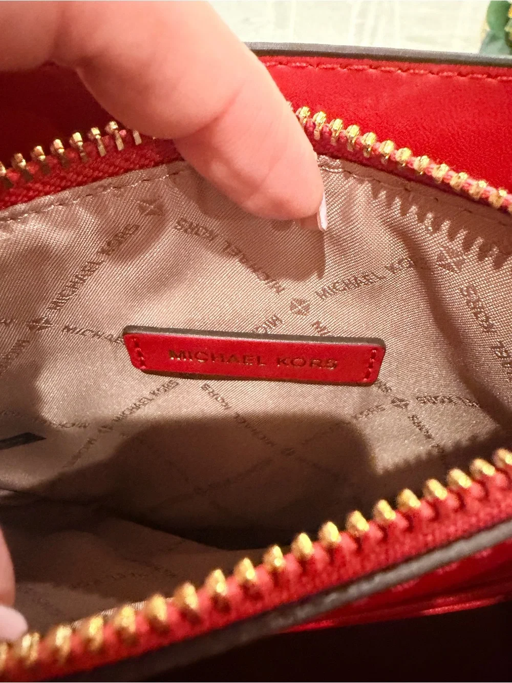 Michael Kors Mercer Medium Messenger Bag - Red/Flame